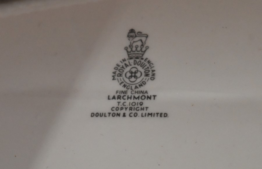 Royal Doulton 'Larchmont' pottery dinner/tea service - Image 2 of 2