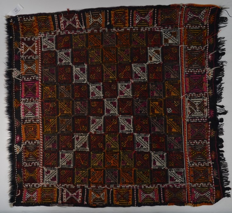 A vintage flat woven Sumak panel - Image 2 of 2