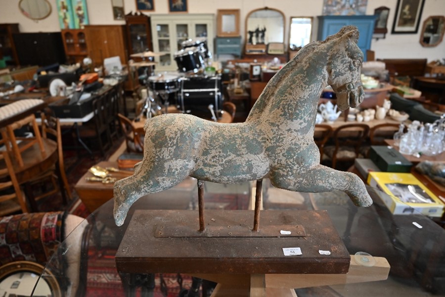 A terracotta sculpture of a horse - Image 2 of 4