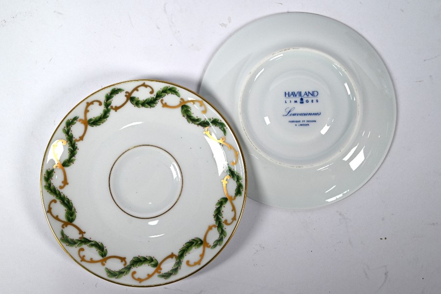 A fine quality modern Haviland Limoges 'Louveciennes' pattern dinner/tea and coffee service - Image 6 of 6
