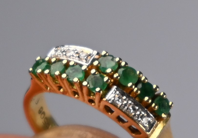 An emerald and diamond dress ring - Image 5 of 5
