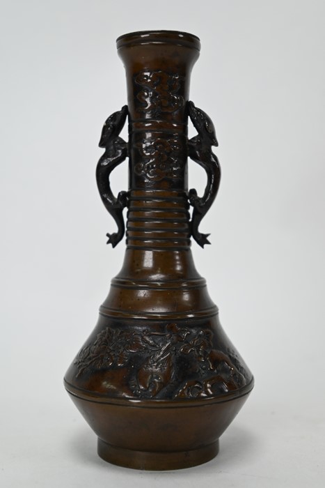 An early 20th century small Japanese bronze vase with chilong handles, Taisho/Showa period - Image 2 of 20