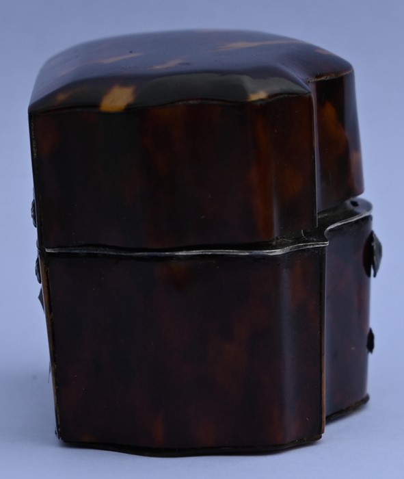 A 19th century Continental tortoiseshell writer's necessaire with white metal mounts - Image 5 of 11