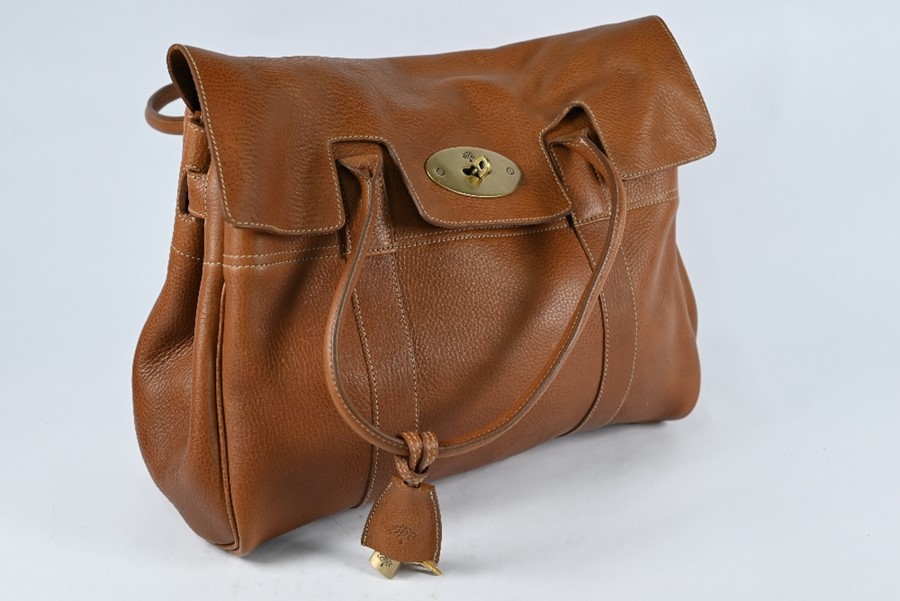 A Mulberry Bayswater handbag in oak