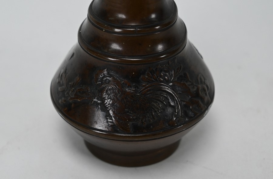 An early 20th century small Japanese bronze vase with chilong handles, Taisho/Showa period - Image 10 of 20