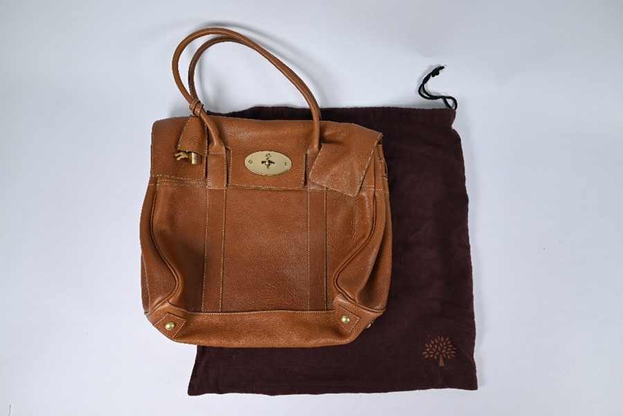 A Mulberry Bayswater handbag in oak - Image 2 of 12