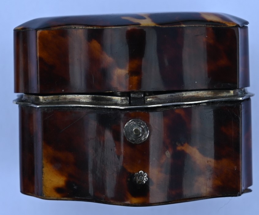 A 19th century Continental tortoiseshell writer's necessaire with white metal mounts - Image 9 of 11