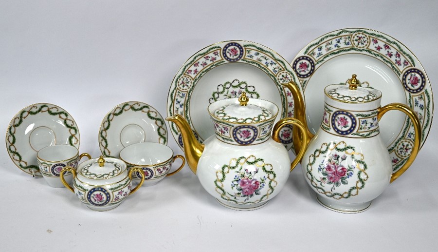 A fine quality modern Haviland Limoges 'Louveciennes' pattern dinner/tea and coffee service - Image 5 of 6