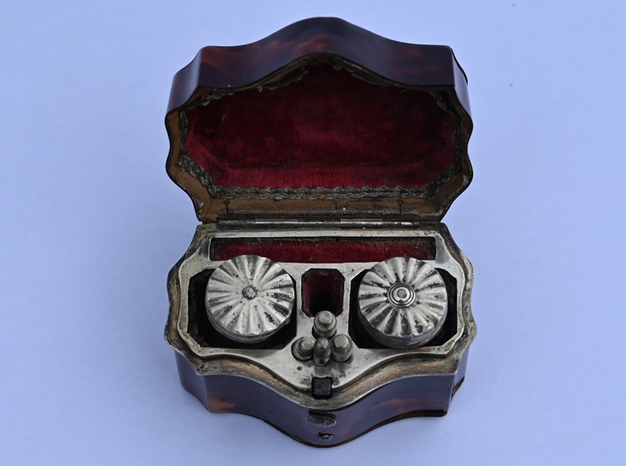 A 19th century Continental tortoiseshell writer's necessaire with white metal mounts - Image 8 of 11