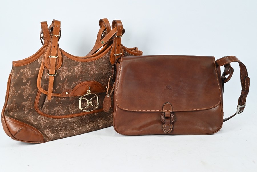 Two fashion handbags - Image 4 of 6