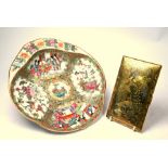 A Japanese mixed metal cigarette case to/ a Chinese Canton famille rose oyster dish (2)