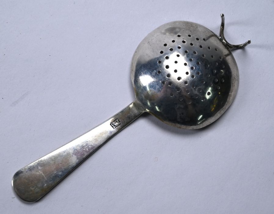 19th Century Chinese export silver tea pot & strainer - Image 5 of 8