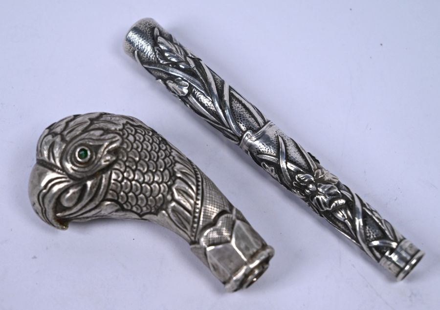 Konoike white metal parasol handle and white metal parrot's head handle