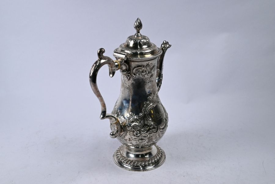 Georgian silver pear-shaped coffee pot, London 1775 - Image 5 of 5