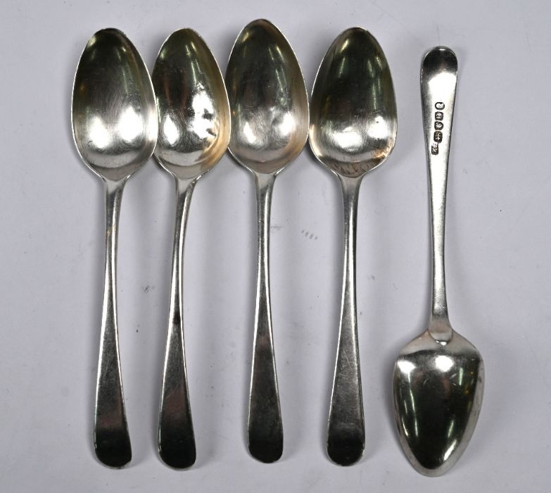 Hester Bateman silver dessert spoons - Image 6 of 7