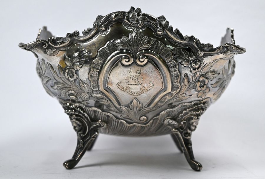 Late Victorian silver bowl - Image 2 of 6