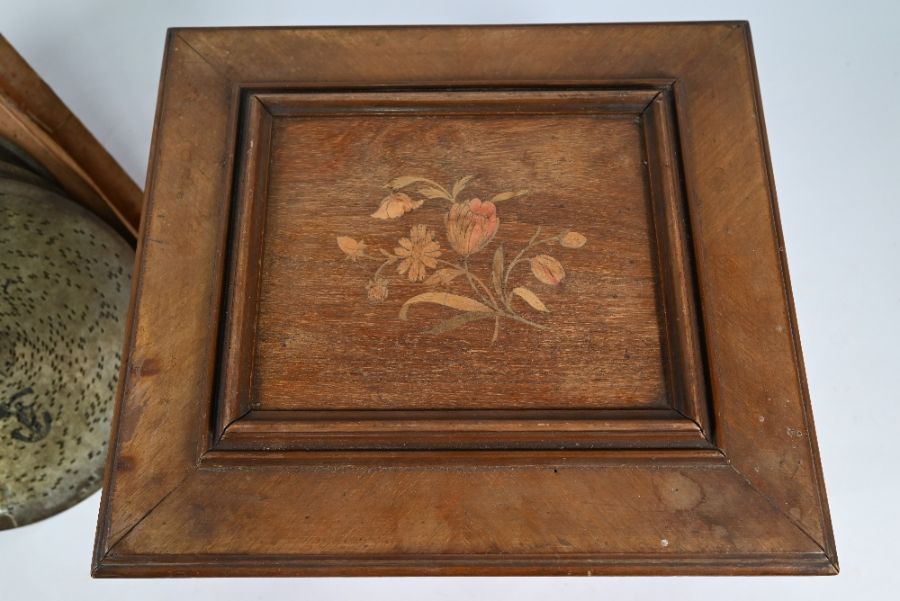 A floral marquetry walnut cased Polyphon, to/w thirteen discs - Image 4 of 9