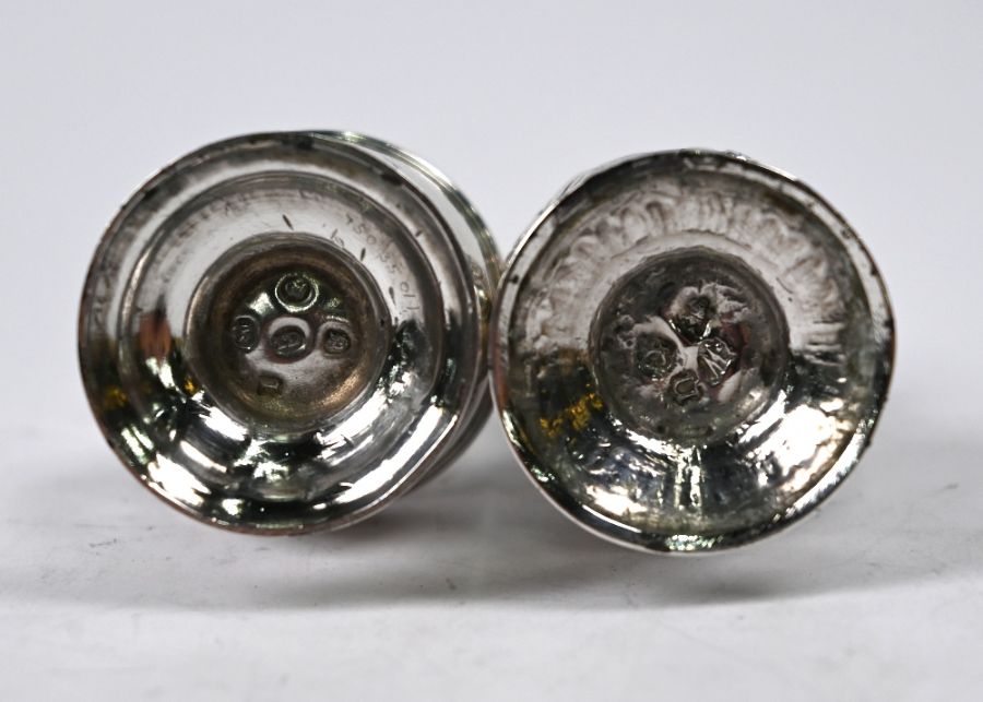 Two Georgian silver pepperettes - Image 4 of 4