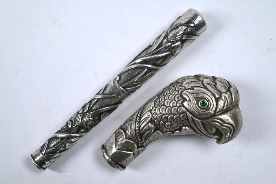 Konoike white metal parasol handle and white metal parrot's head handle - Image 6 of 6