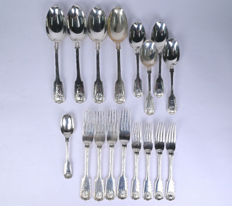 Silver part set of fiddle, thread and shell flatware