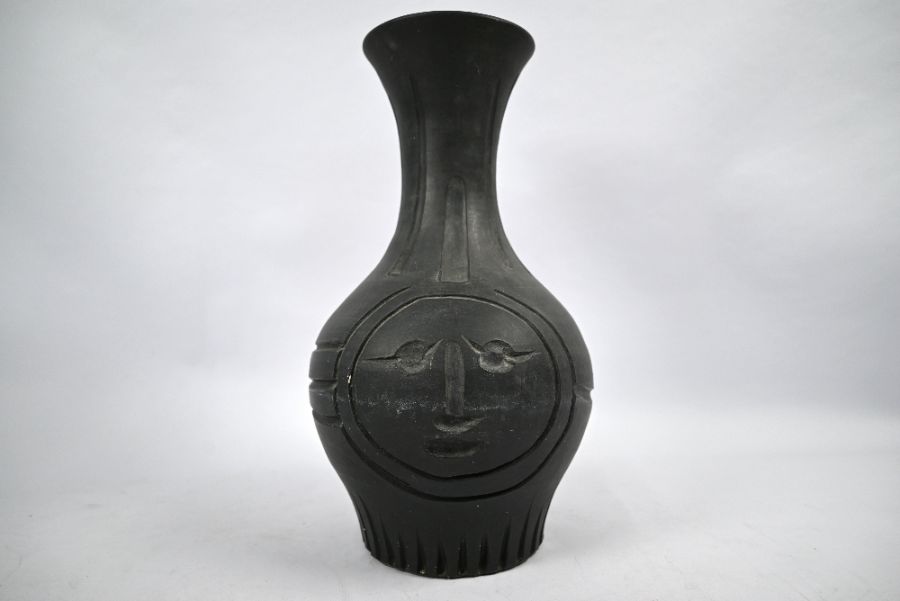 Pablo Picasso (1881-1973), a black faïence vase 'Visage grevé noir' - Image 2 of 8