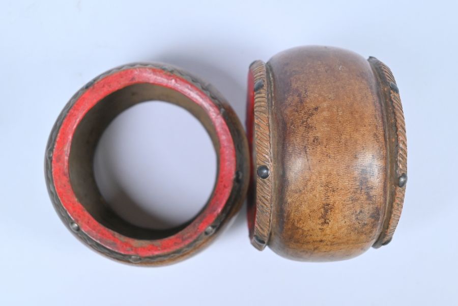 A pair of contemporary leather-bound terracotta heavy circular bracelets - Image 3 of 3