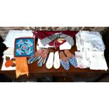 Box of assorted table linen