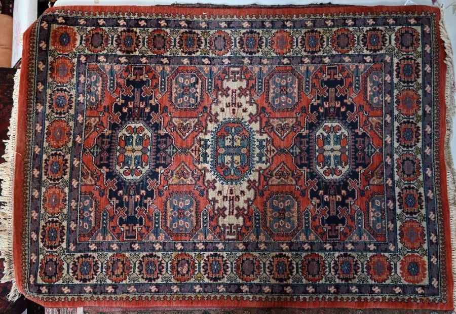 A contemporary Persian Saruk rug, 196 cm x 139 cm