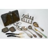 Art Nouveau silver-mounted crocodile-skin evening purse, etc.