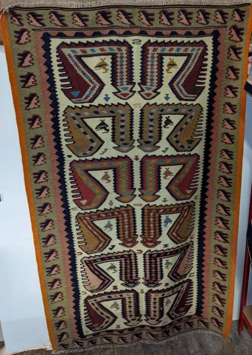 A companion well matched pair of Kurdish kilim rugs, 170 cm x 110 cm (2) - Image 2 of 3