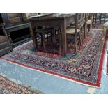 A Persian Sarouk Mahal carpet, 320 cm x 220 cm