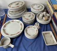A Wedgwood Quince pattern part dinner set
