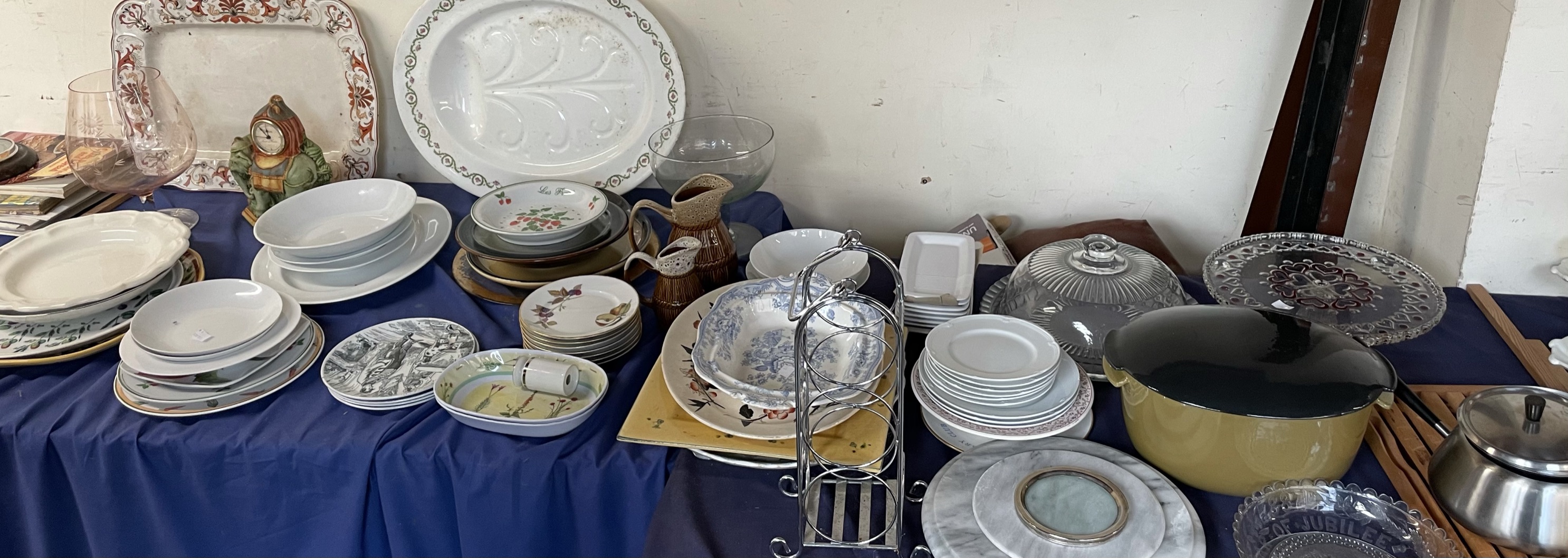 A large lot containing glass cake dish and cover, glass tazza, meat plates, decorative plates,