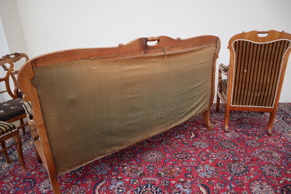 A Biedermeier style salon suite comprising a three seater settee, - Image 5 of 9