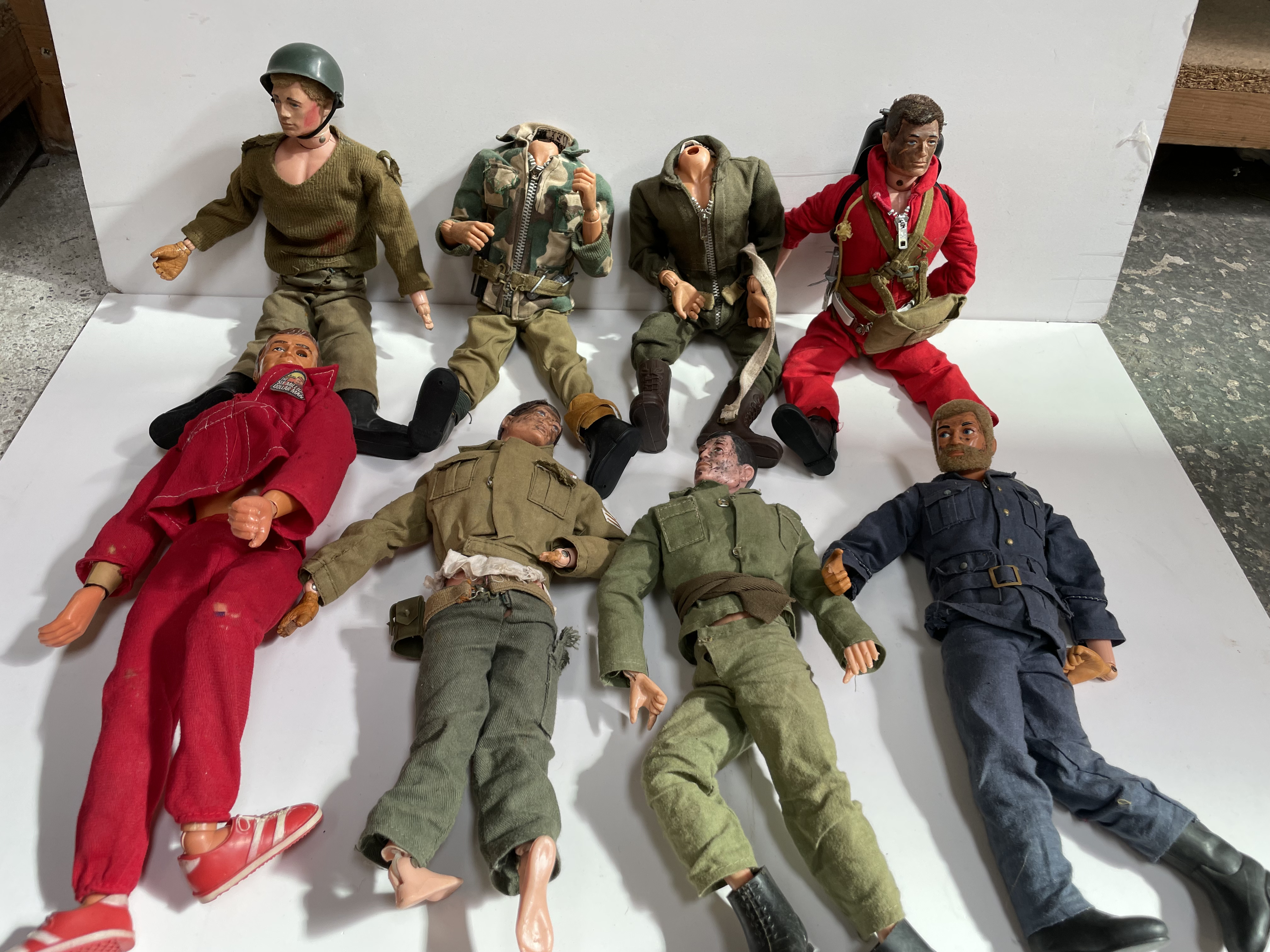 Six Million Dollar man action figure together with Action Man figures, clothes and accessories, - Image 5 of 8