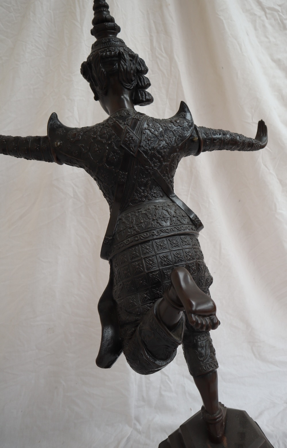 A large bronze figure of a Taiwanese dancer, standing on one leg with arms outstretched , - Image 4 of 7