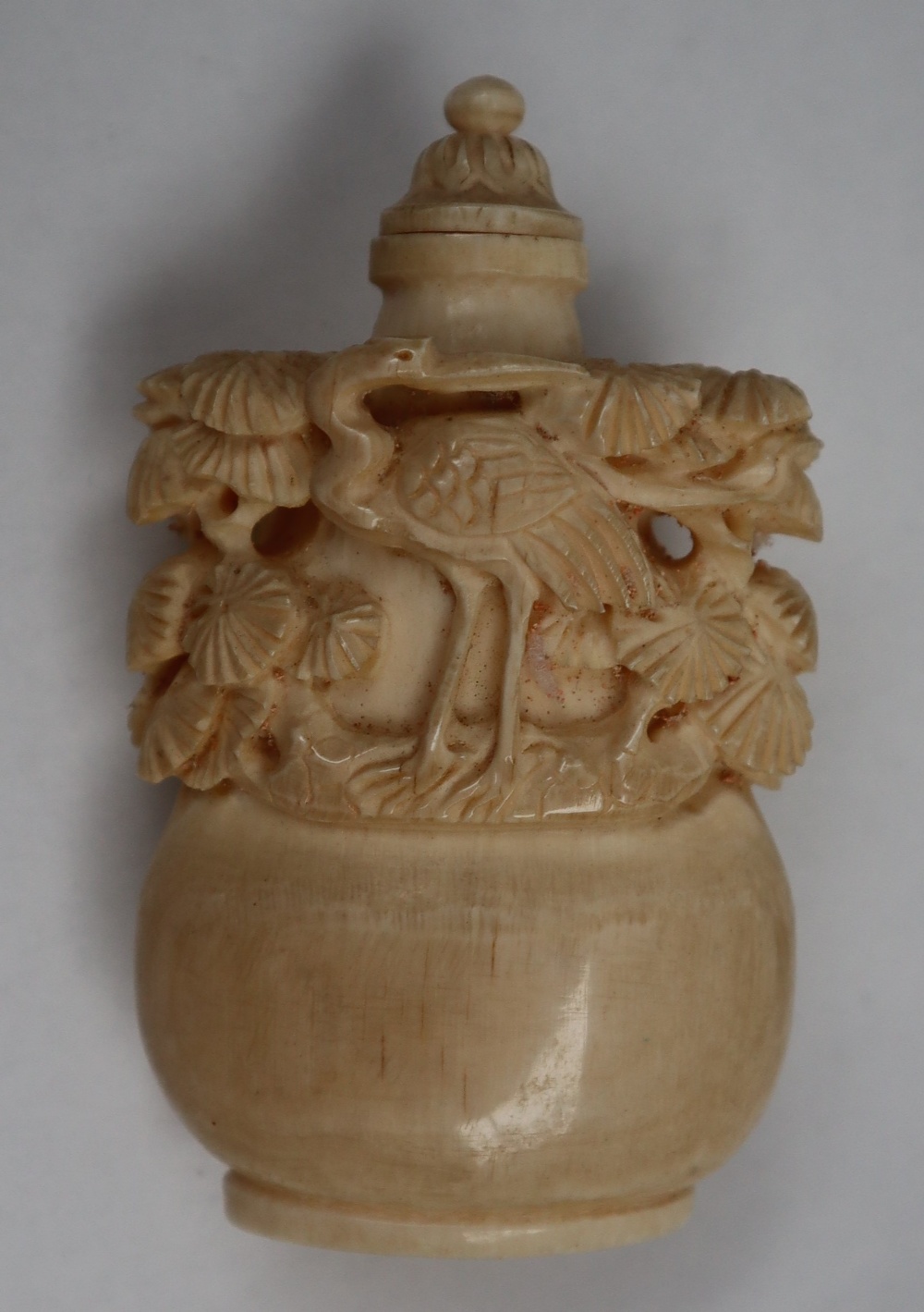 A late 19th early 20th century ivory snuff bottle, - Image 3 of 6