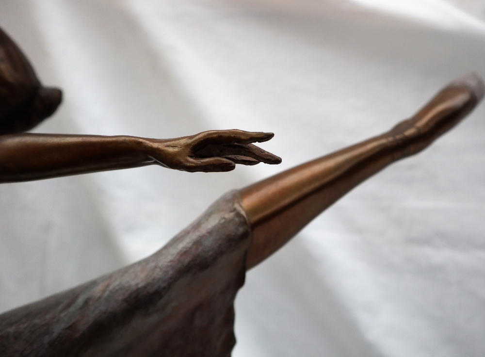 Mario Jason Estrella A ballerina on point with arms raised Bronze with silvered decoration On a - Image 8 of 12