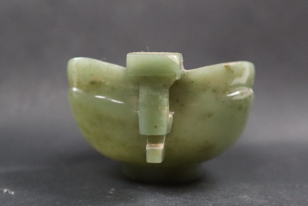 A Chinese spinach jade jug, of archaic form, - Image 7 of 9
