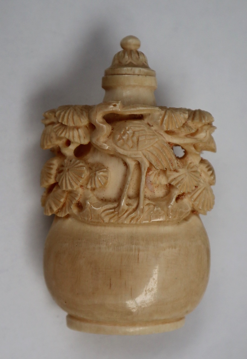 A late 19th early 20th century ivory snuff bottle, - Image 2 of 6