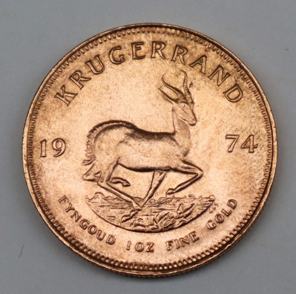 South Africa - A 1974 Krugerrand, 1 oz. fine gold (.999). Obv: Bust of Paul Kruger left.