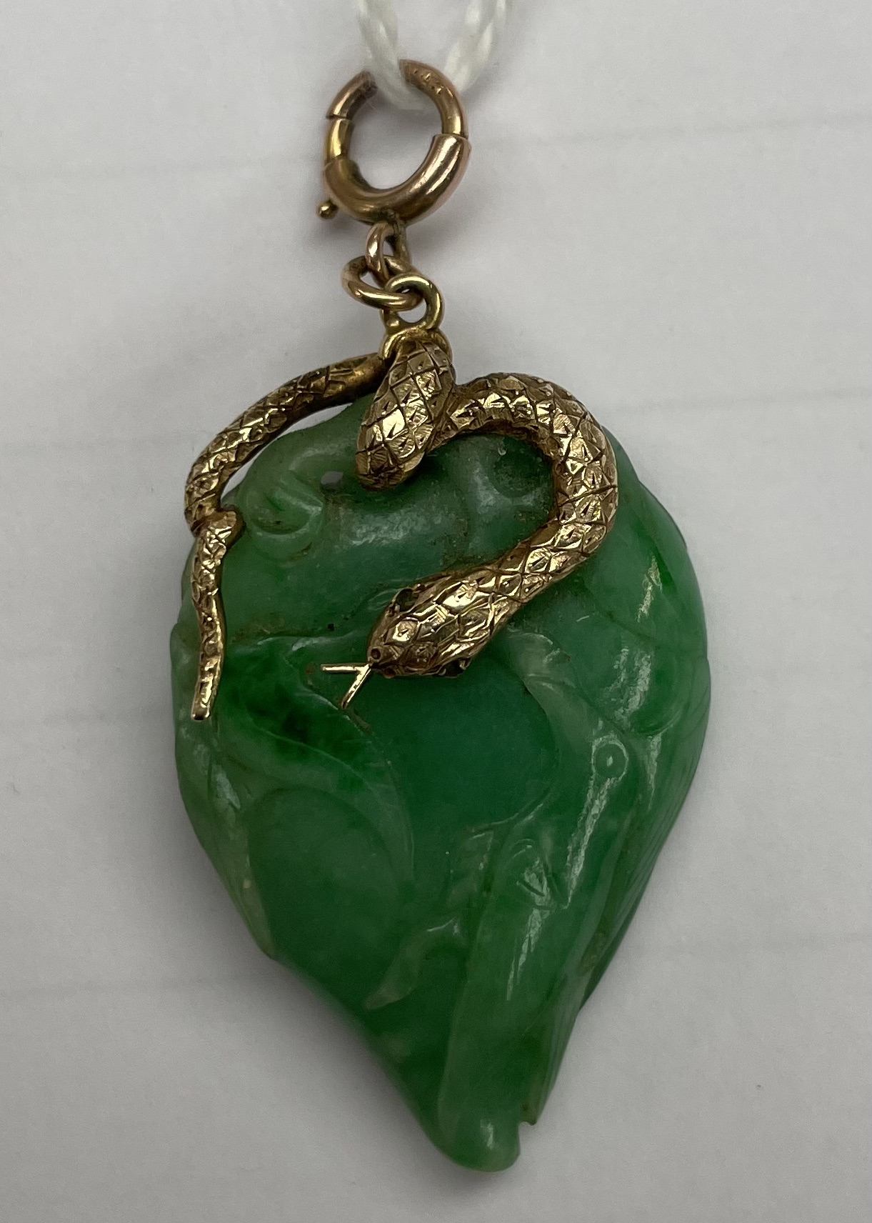 A jade pendant of pear shape, - Image 7 of 9