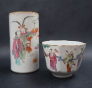 A Chinese famille rose porcelain vase of cylindrical form.