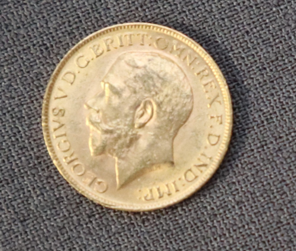 A George V gold sovereigns, - Image 2 of 2