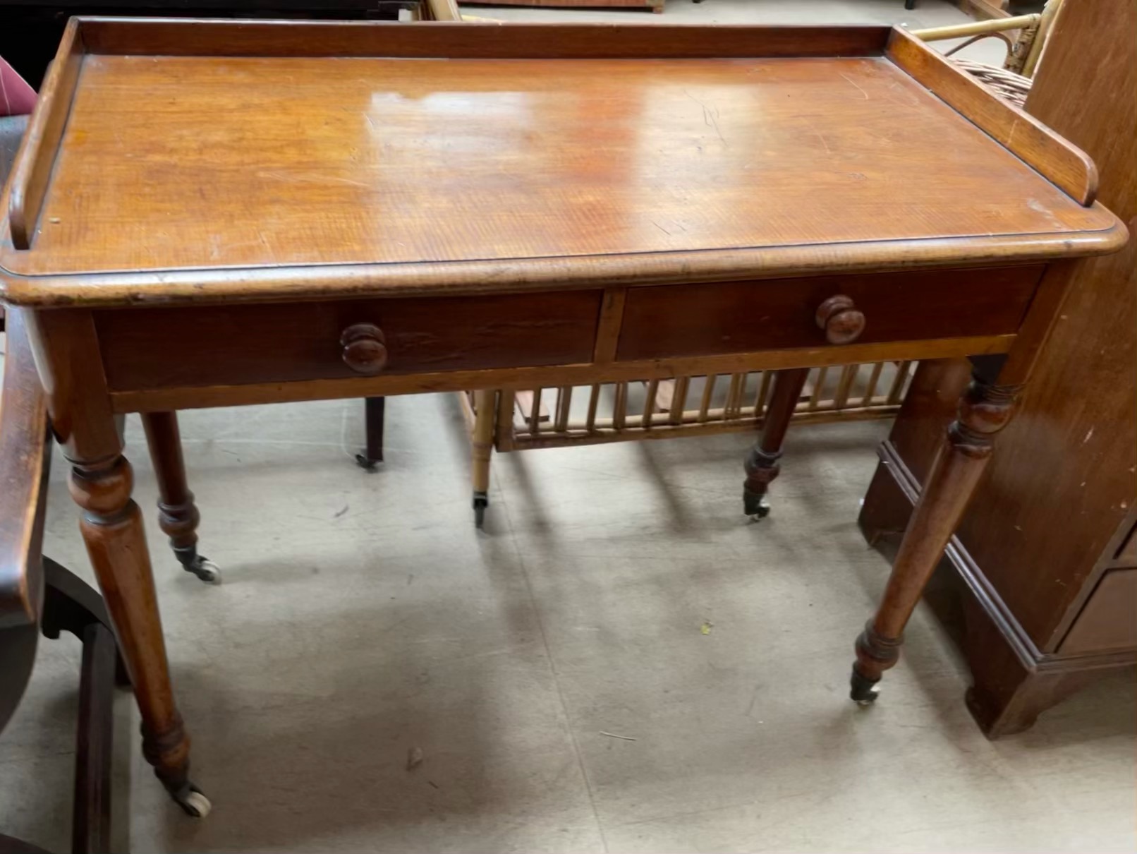 A Victorian mahogany wash stand,