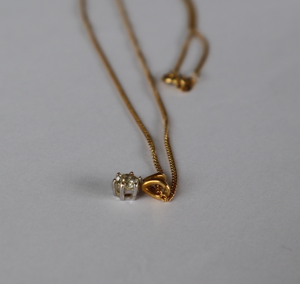 A diamond pendant, the round brilliant cut diamond approximately 0. - Image 3 of 4