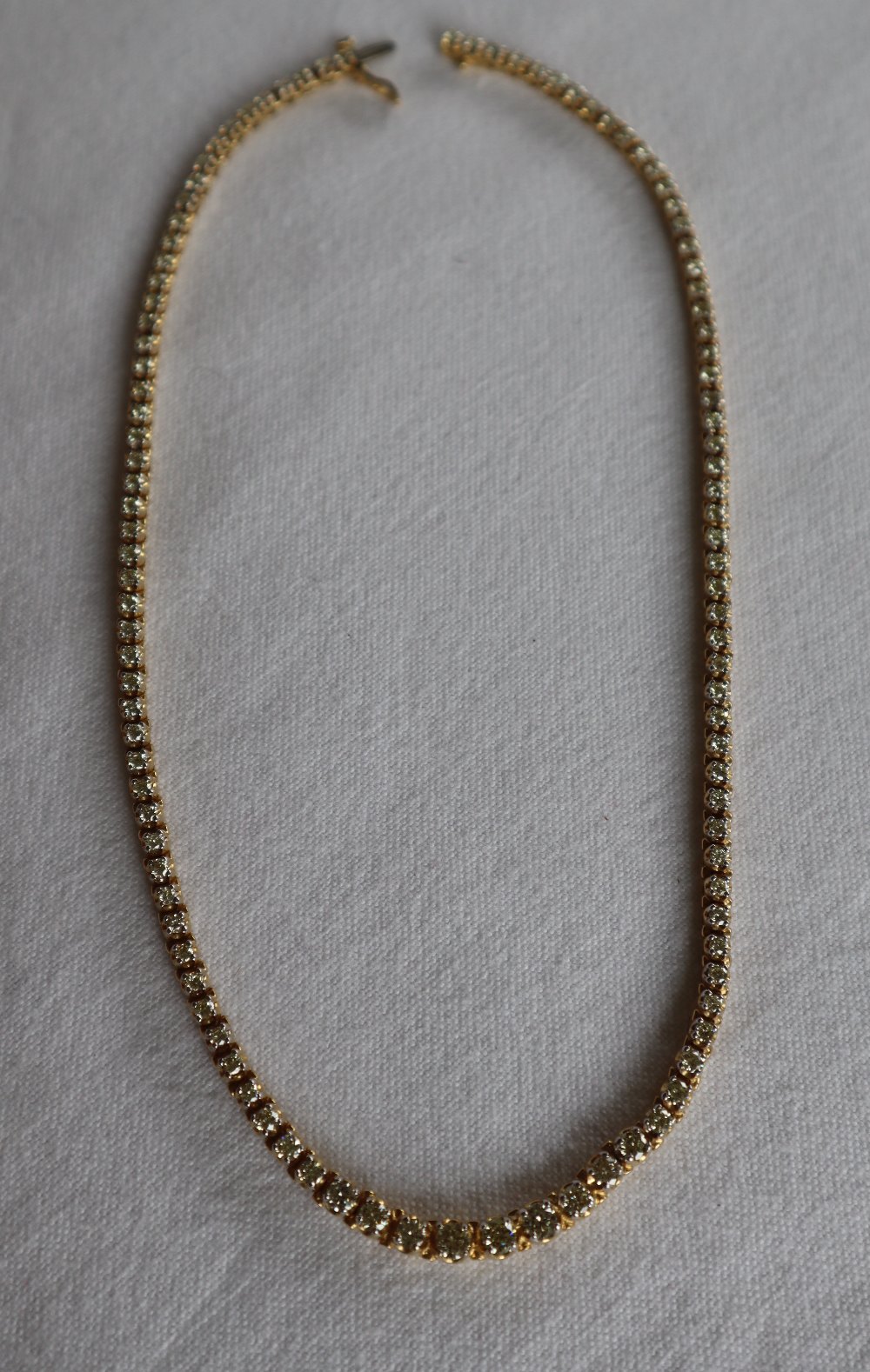 A diamond necklace, - Image 3 of 5