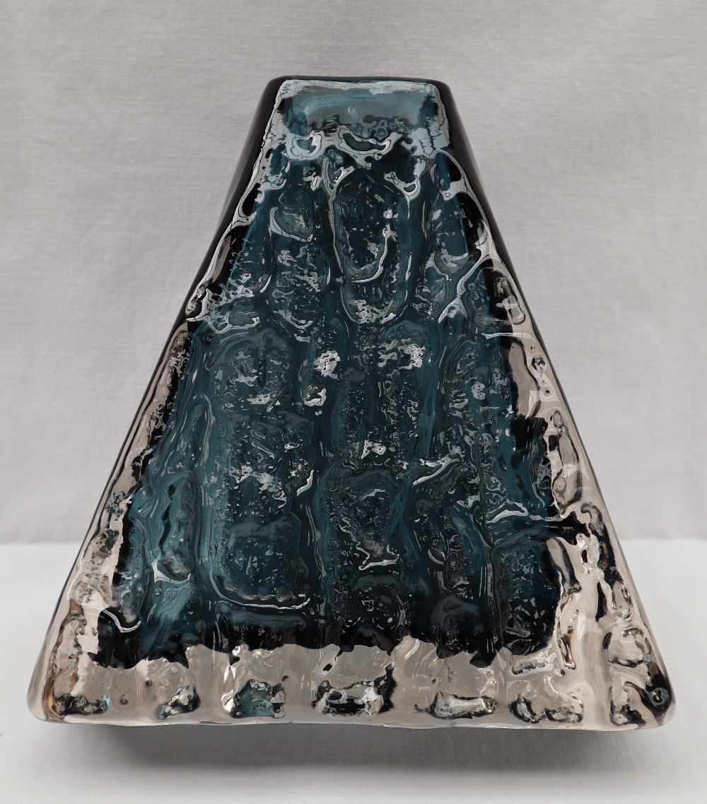 A Whitefriars glass pyramid vase of triangular textured form, by Geoffrey Baxter, in turquoise, 17. - Image 4 of 5