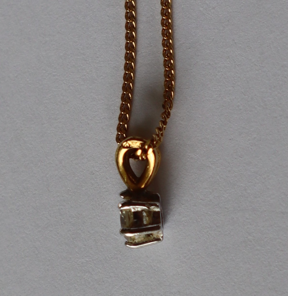 A diamond pendant, the round brilliant cut diamond approximately 0. - Image 4 of 4