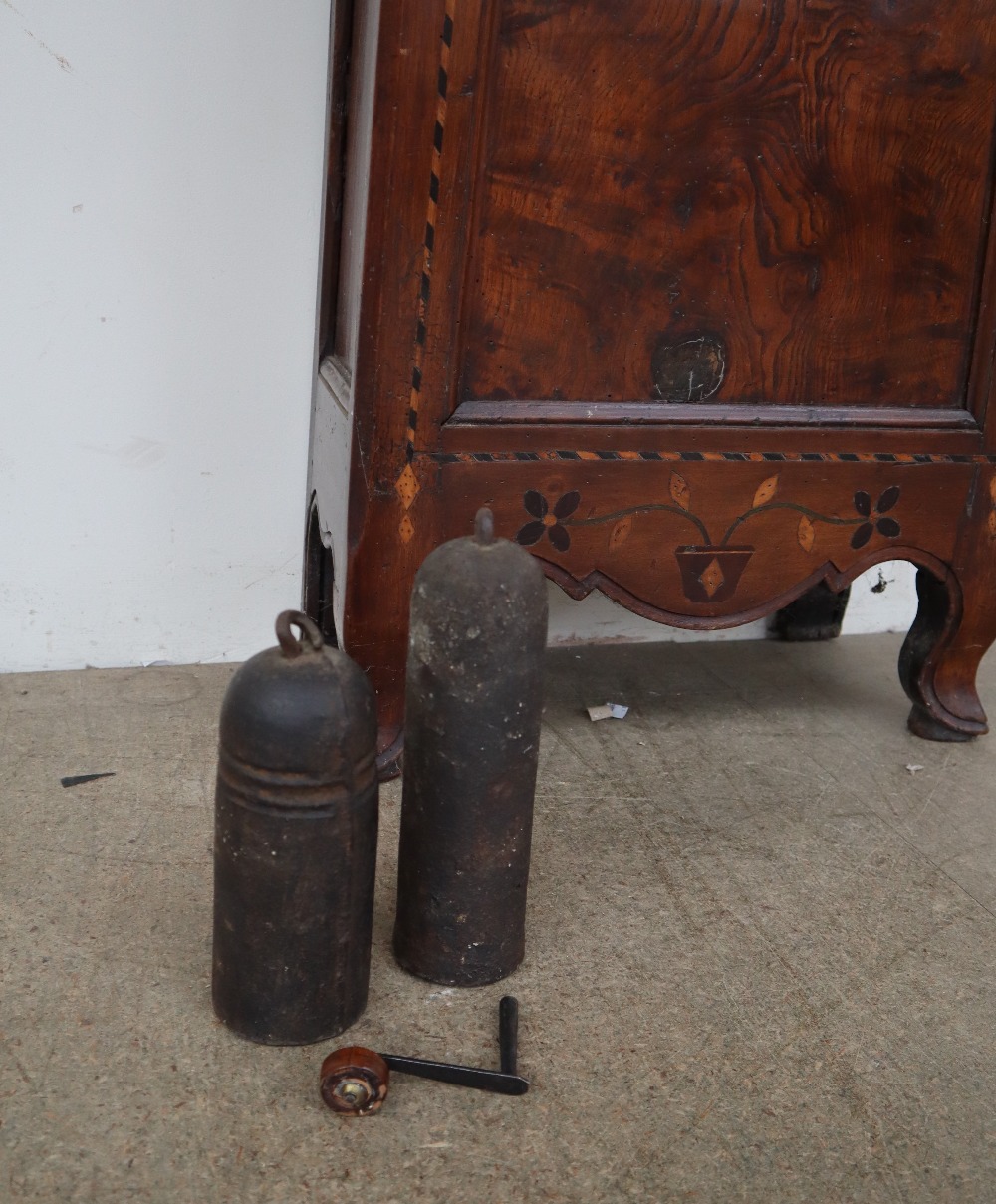 A French 19th century walnut and marquetry comtoise clock, - Bild 2 aus 7